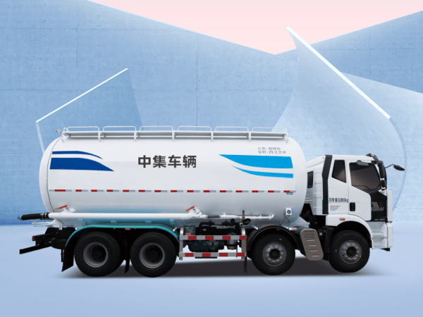 中集車輛粉罐家族實力登場，揭秘粉粒物料運輸車的"高效可靠"之道！