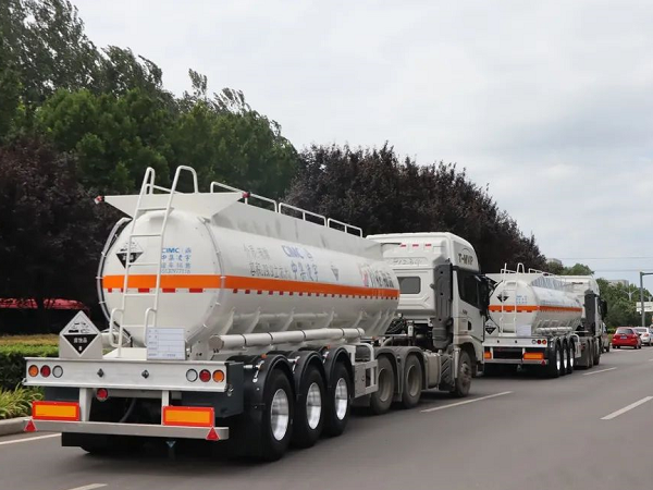 貴州新客戶一次性下單10臺車，凌宇液罐在業(yè)內(nèi)是真香……