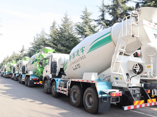 過(guò)圣誕？不存在的！凌宇人一心只有……