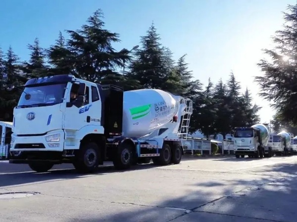 新聞關注丨國家發(fā)改委、財政部：2025國四重卡更高可補貼14萬元；新能源重卡12月銷1.5萬