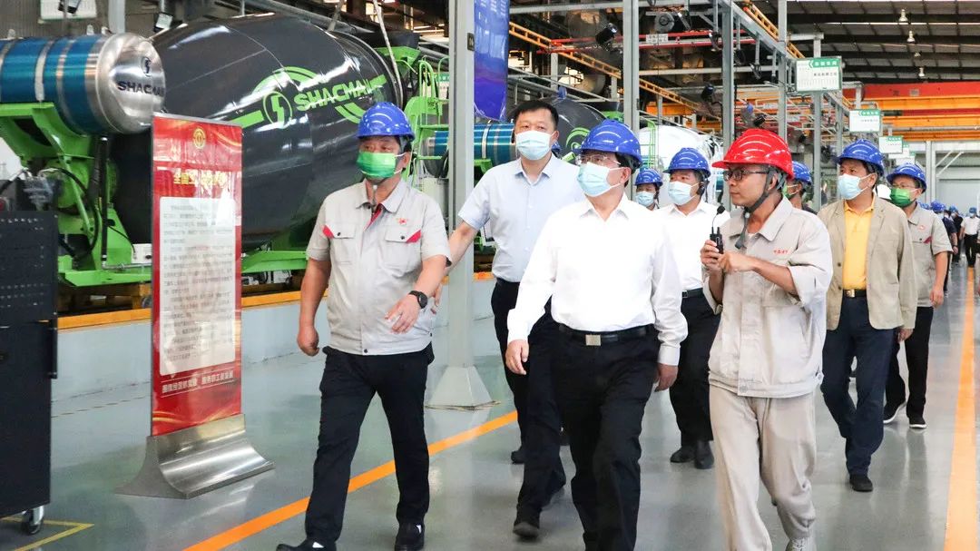 洛陽(yáng)市委副書(shū)記、市長(zhǎng)徐衣顯一行調(diào)研中集凌宇