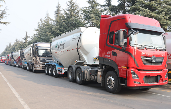 【重卡新聞】10月重卡銷8萬輛！“銀十“旺季收成可觀！