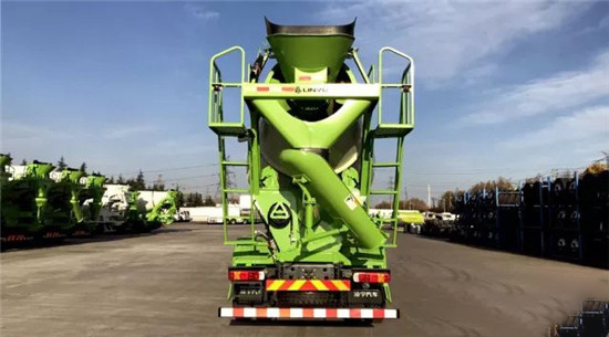 中集凌宇新一代智匯版攪拌車，劍指2018市場